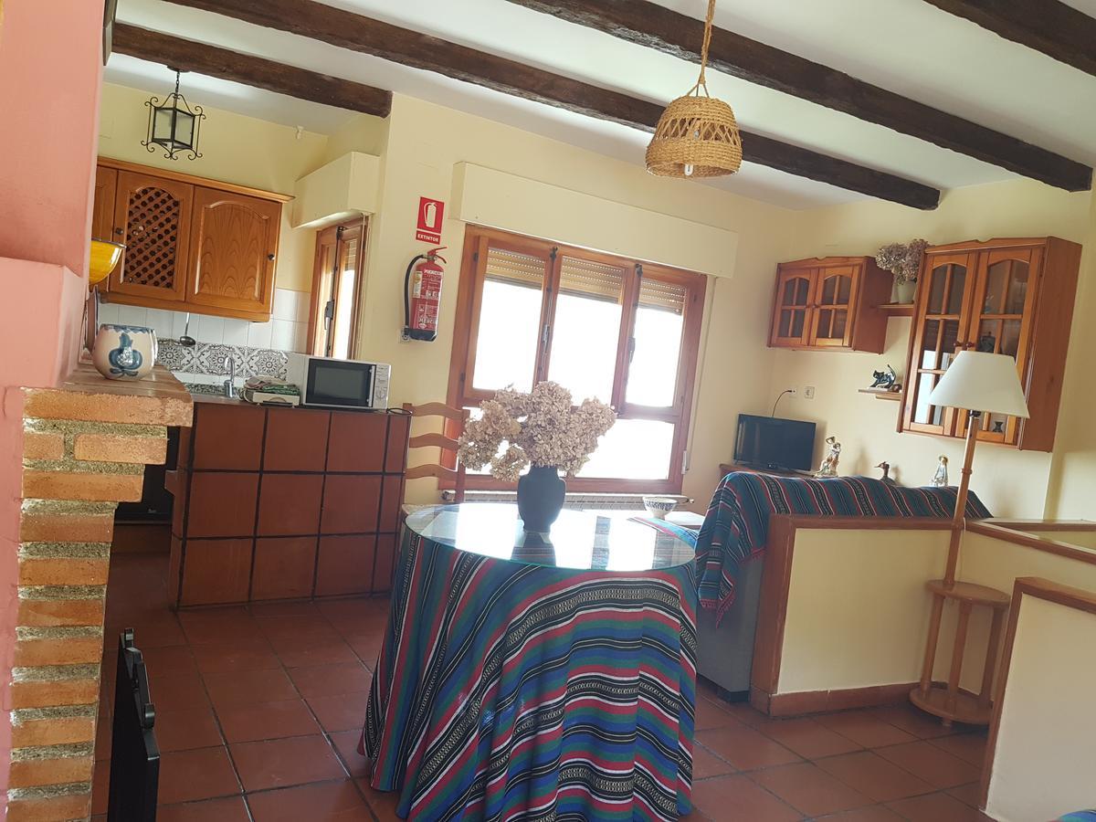 Apartamentos Turisticos Rural Los Tinaos Bubion Exterior photo